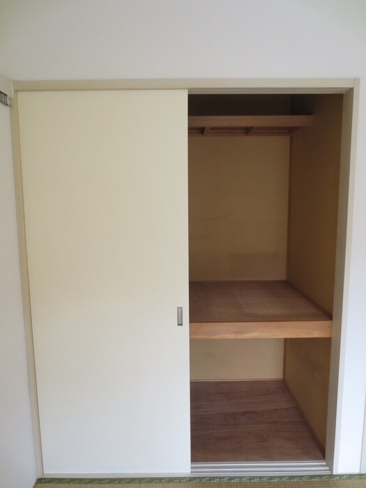 物件内観写真10　(収納)