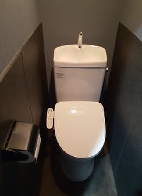 物件内観写真5　(トイレ)