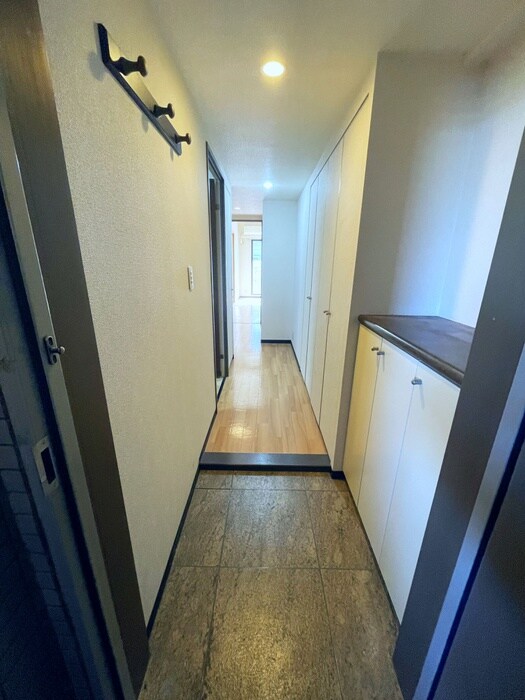 物件内観写真17　(玄関)