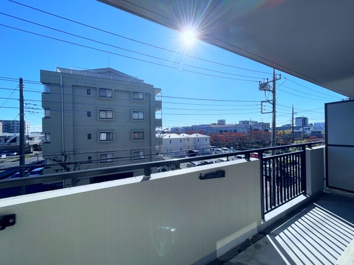 物件内観写真22　(室内からの展望)