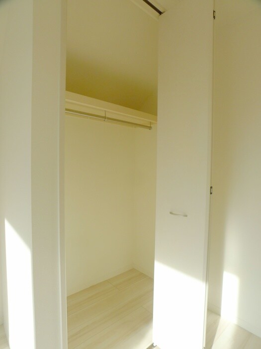物件内観写真12　(収納)