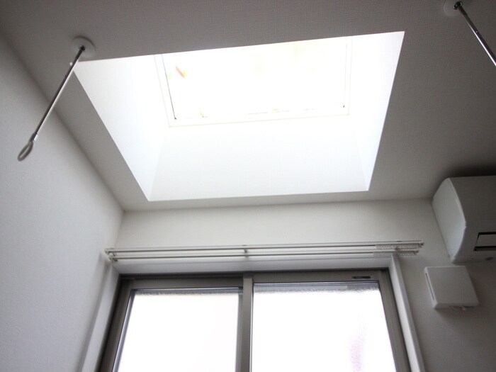 物件内観写真10　(内観写真)