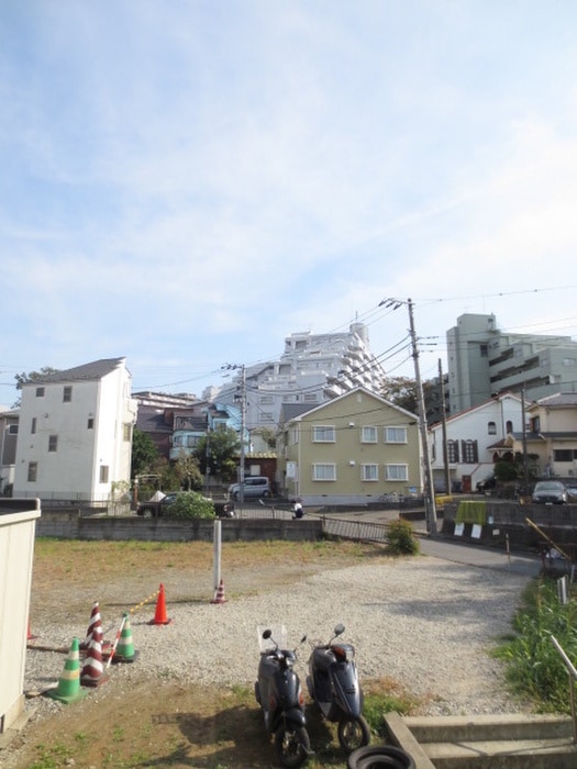 物件内観写真16　(室内からの展望)