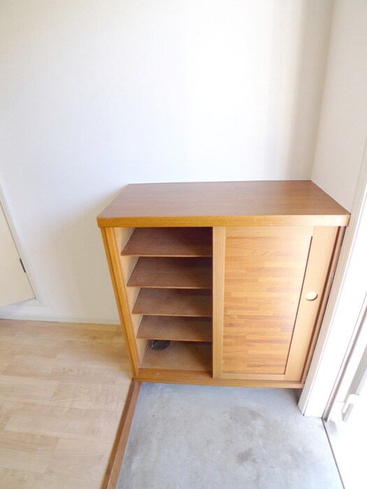 物件内観写真14　(玄関)