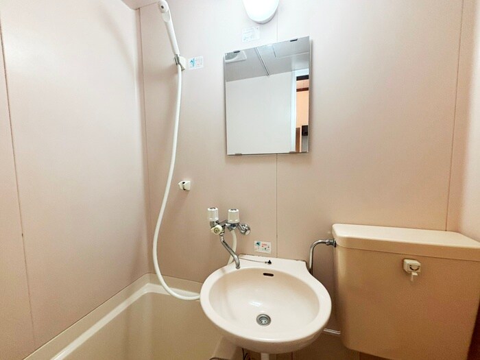 物件内観写真11　(洗面)