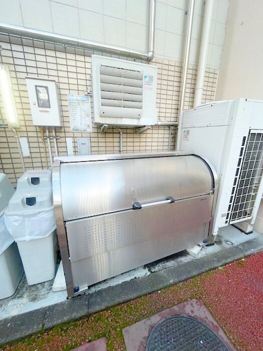 物件外観写真4　(建物設備)