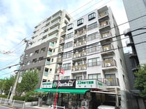 ロイヤルテラス夏目坂の外観写真