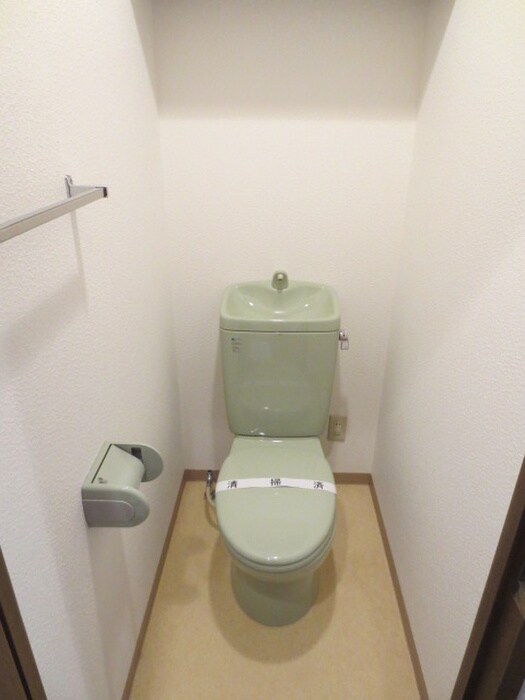 物件内観写真12　(トイレ)