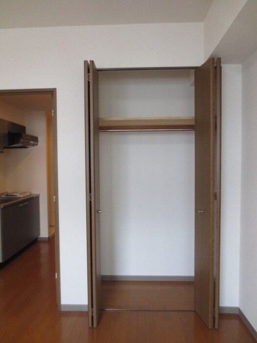 物件内観写真13　(収納)
