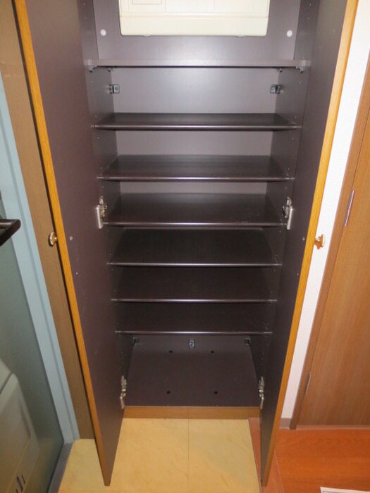 物件内観写真14　(靴箱)