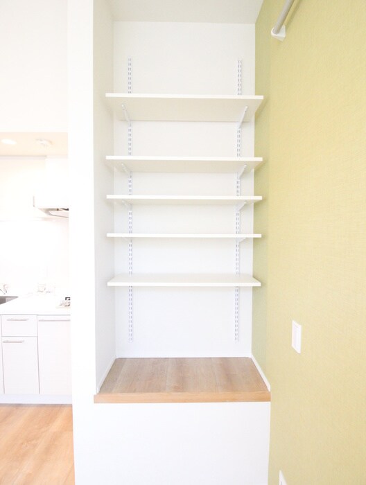 物件内観写真16　(収納)