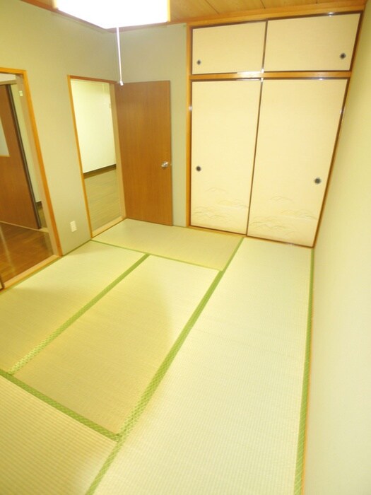 物件内観写真11　(居室)