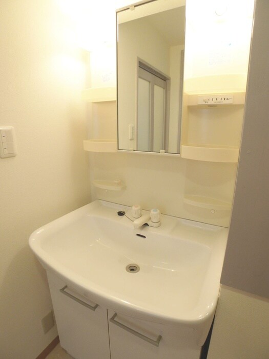 物件内観写真12　(洗面)