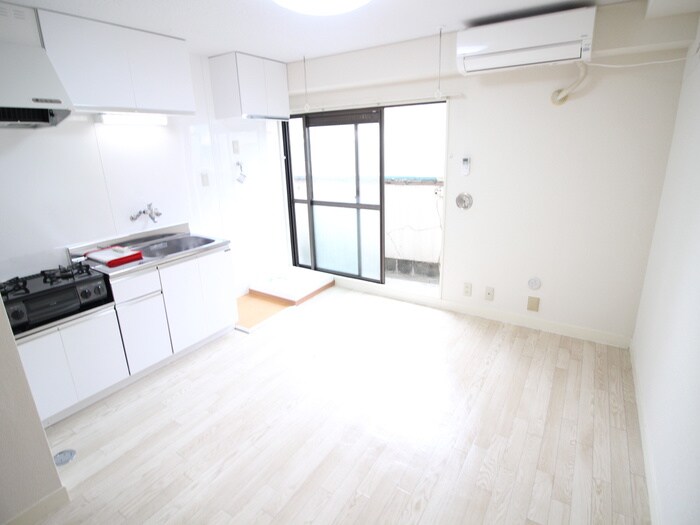 物件内観写真11　(居室)