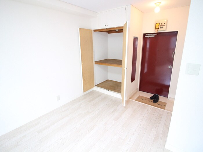 物件内観写真12　(収納)