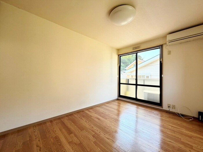 物件内観写真9　(居室)