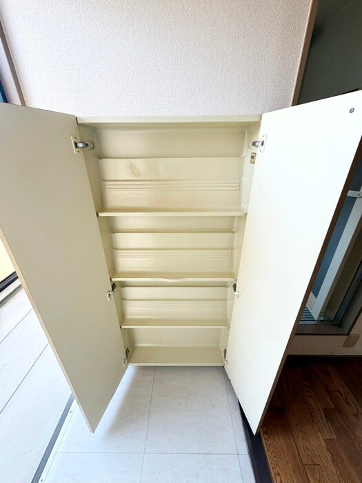 物件内観写真19　(靴箱)