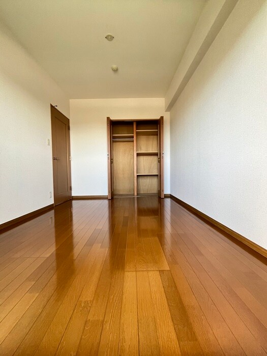 物件内観写真10　(廊下)