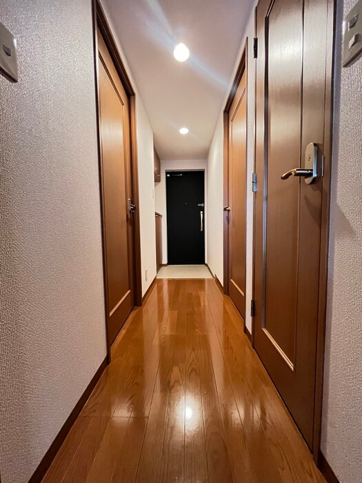 物件内観写真18　(廊下)