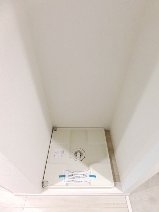 物件内観写真11　(洗濯機置場)