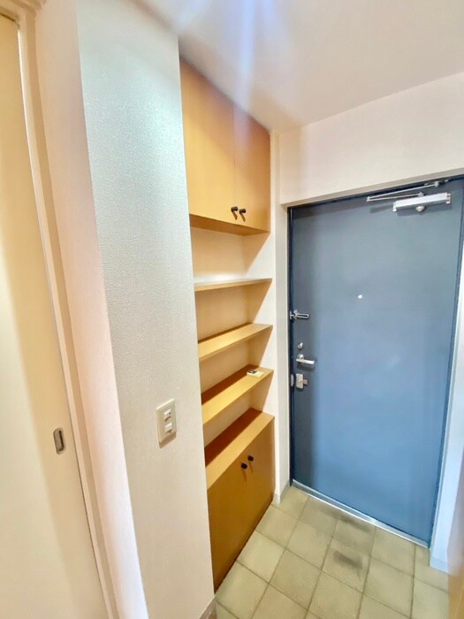 物件内観写真15　(靴箱)