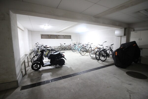 駐輪場