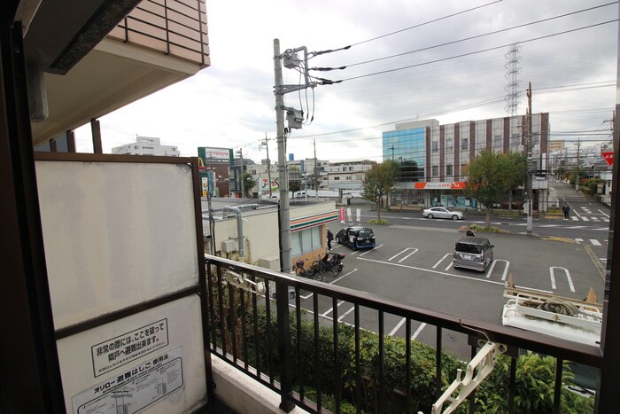 物件内観写真16　(室内からの展望)