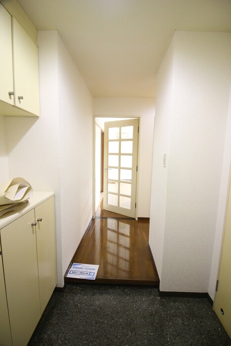 物件内観写真18　(廊下)