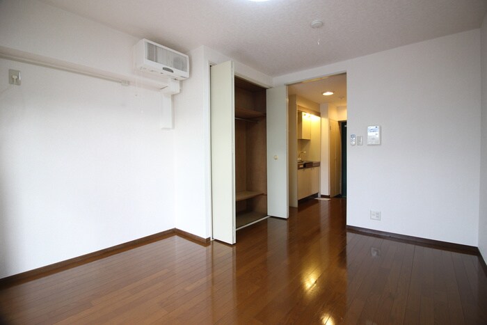 物件内観写真18　(居室)