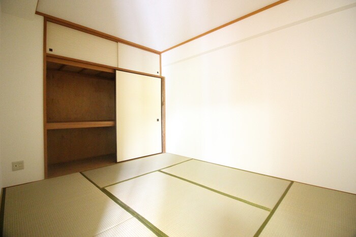 物件内観写真19　(居室)