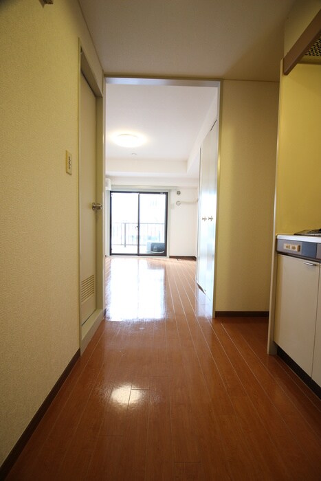 物件内観写真20　(廊下)