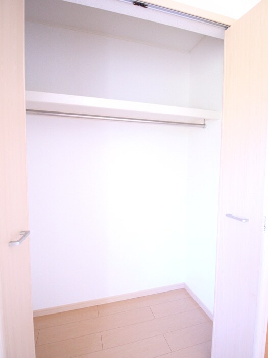 物件内観写真13　(収納)