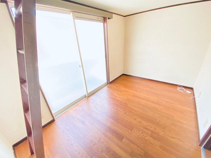 物件内観写真19　(居室)