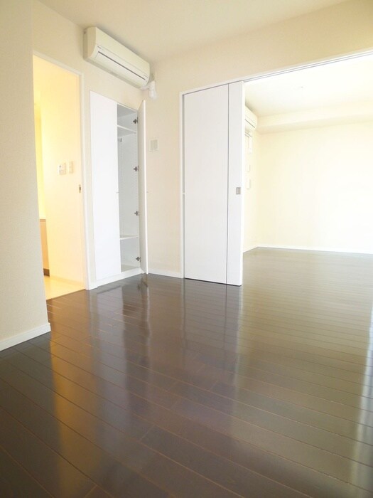 物件内観写真6　(居室)