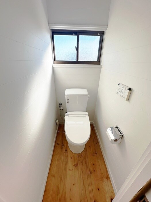 物件内観写真11　(トイレ)