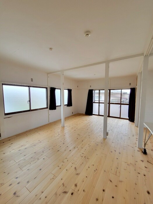 物件内観写真17　(廊下)