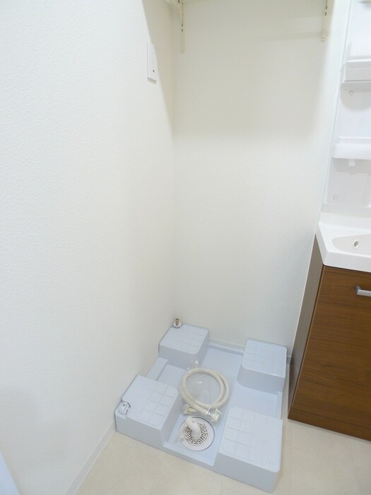 物件内観写真19　(洗濯機置場)