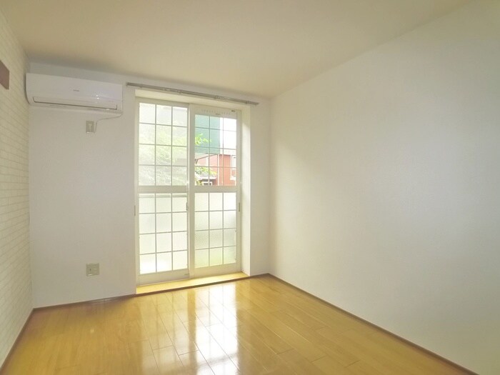 物件内観写真21　(室内からの展望)