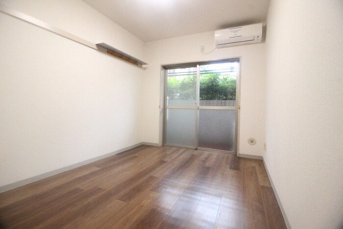 ヤマハハイツの居室