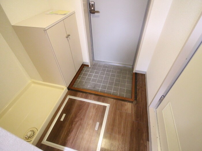 ヤマハハイツの玄関