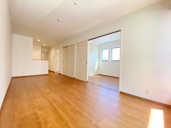 物件内観写真7　(居室)