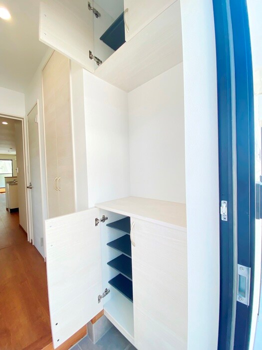 物件内観写真17　(靴箱)