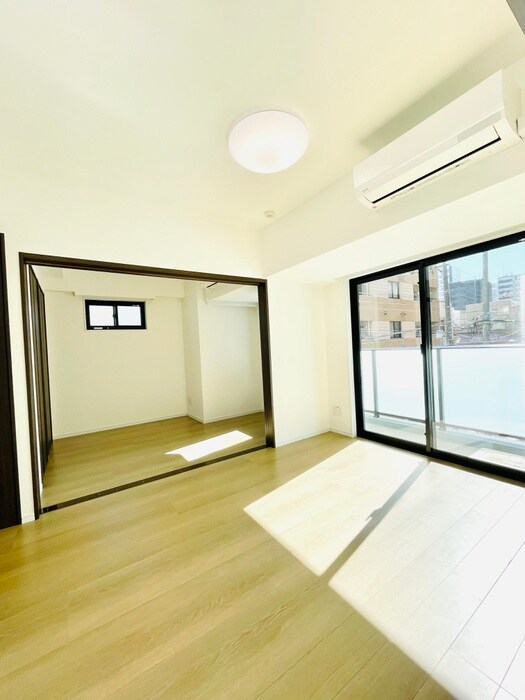 物件内観写真9　(居室)