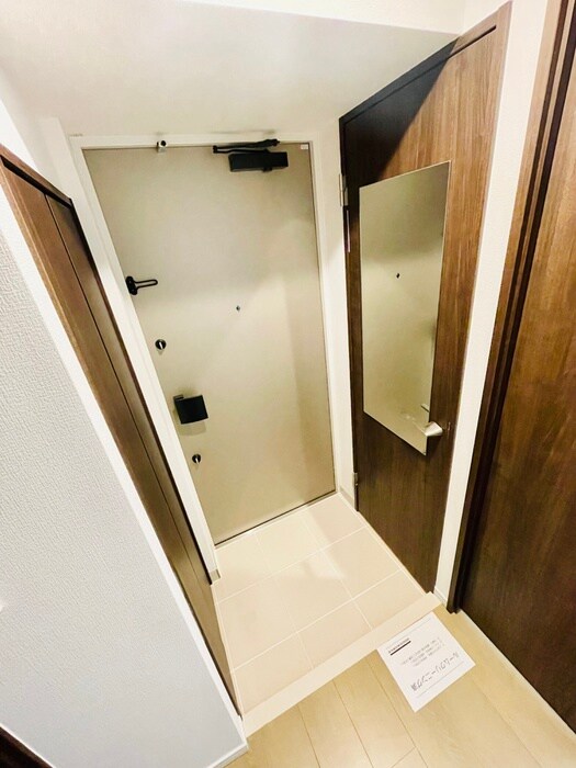 物件内観写真15　(玄関)