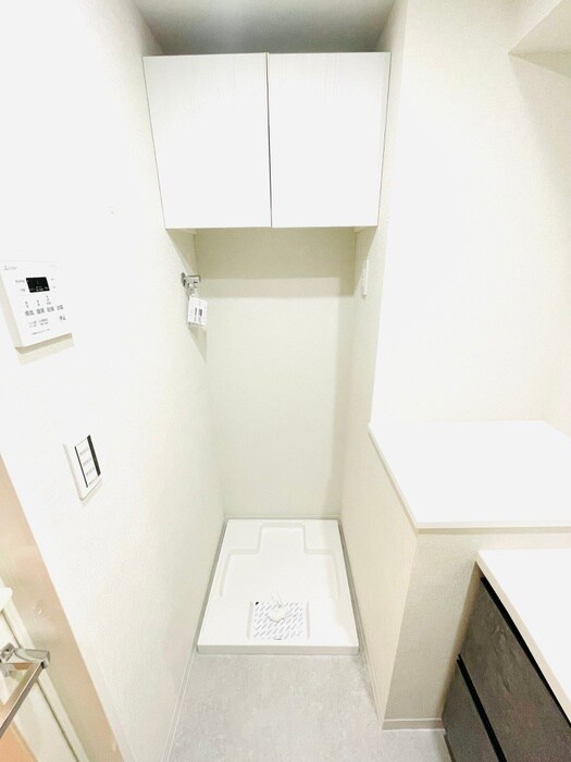 物件内観写真18　(洗濯機置場)