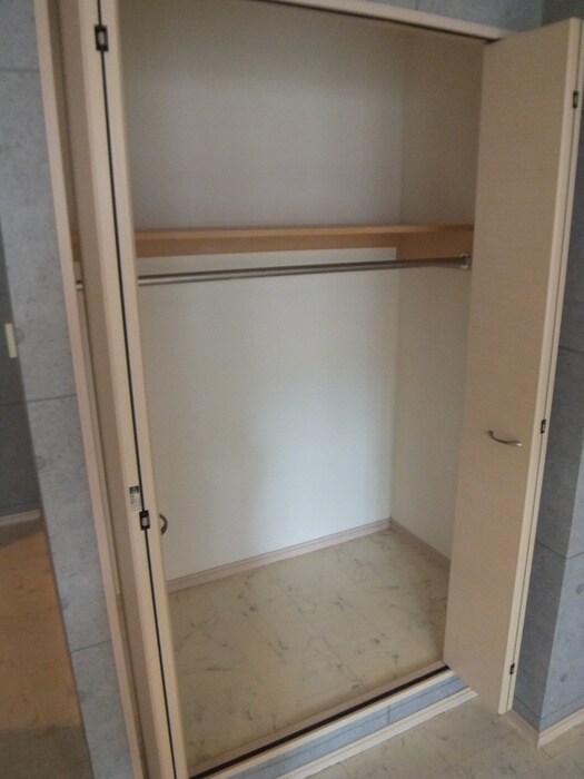 物件内観写真13　(収納)