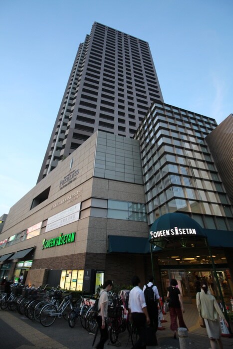 クイーンズ伊勢丹