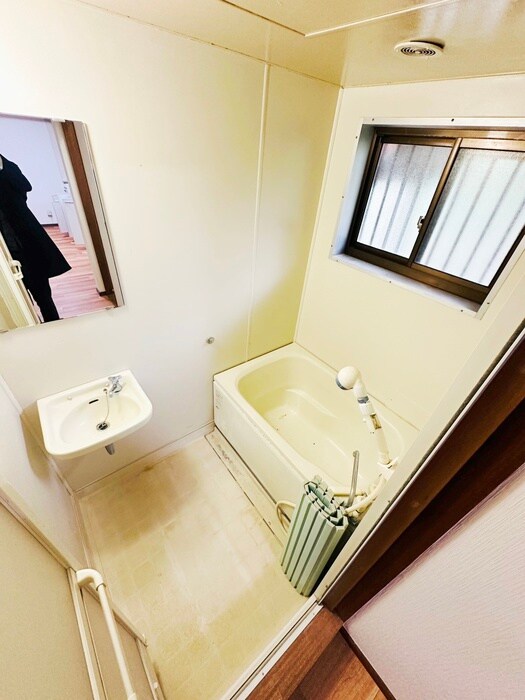 コーポサングリーンのバス