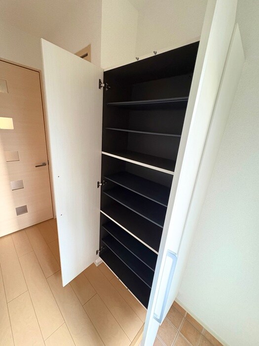 物件内観写真18　(靴箱)