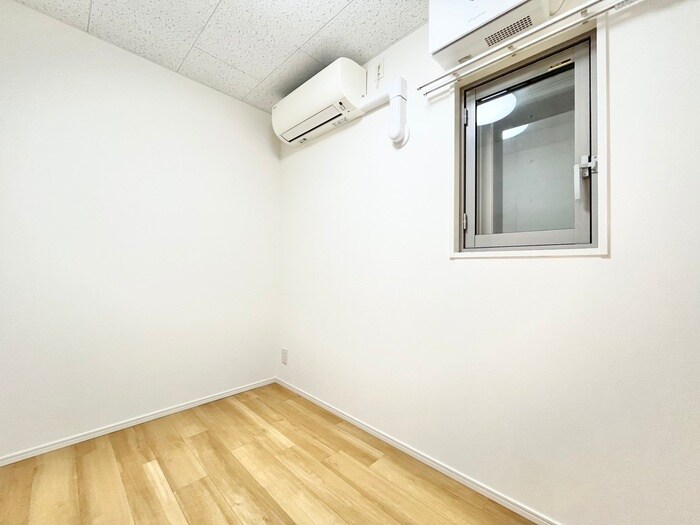 物件内観写真10　(居室)